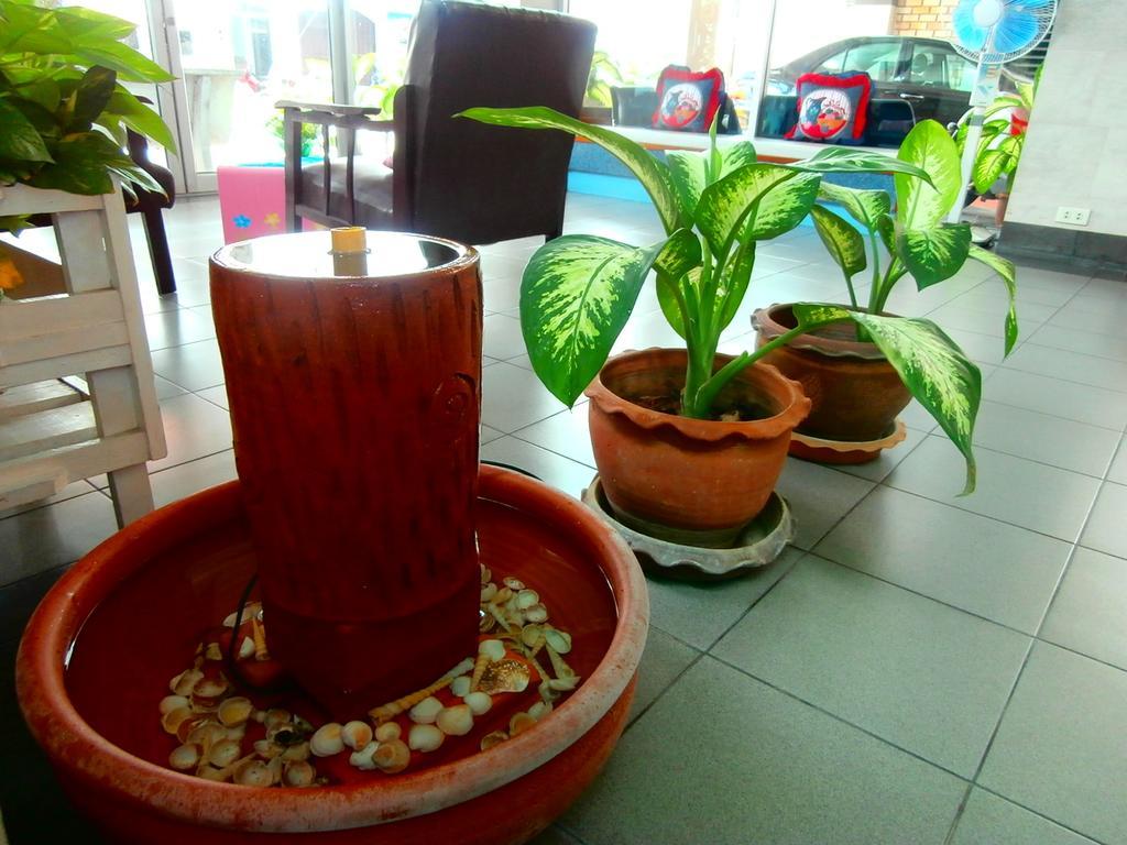 Seabreeze Mansion Hotel Phuket Exterior foto